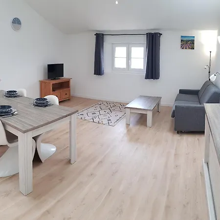 Le Pommier Aiglun (Alpes-de-Haute-Provence)