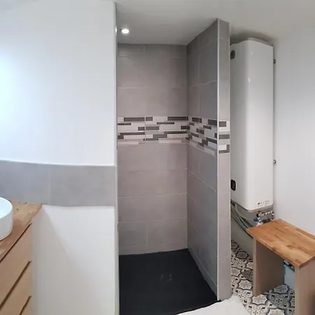 Le Pommier Apartment